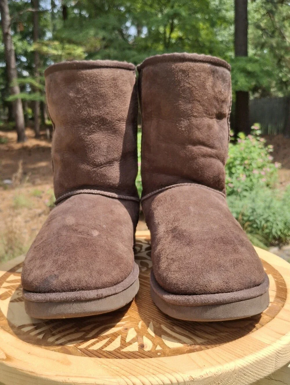 UGG Women's Classic Chocolate Brown Suede Sherling Lined Short II Boots Sz 10